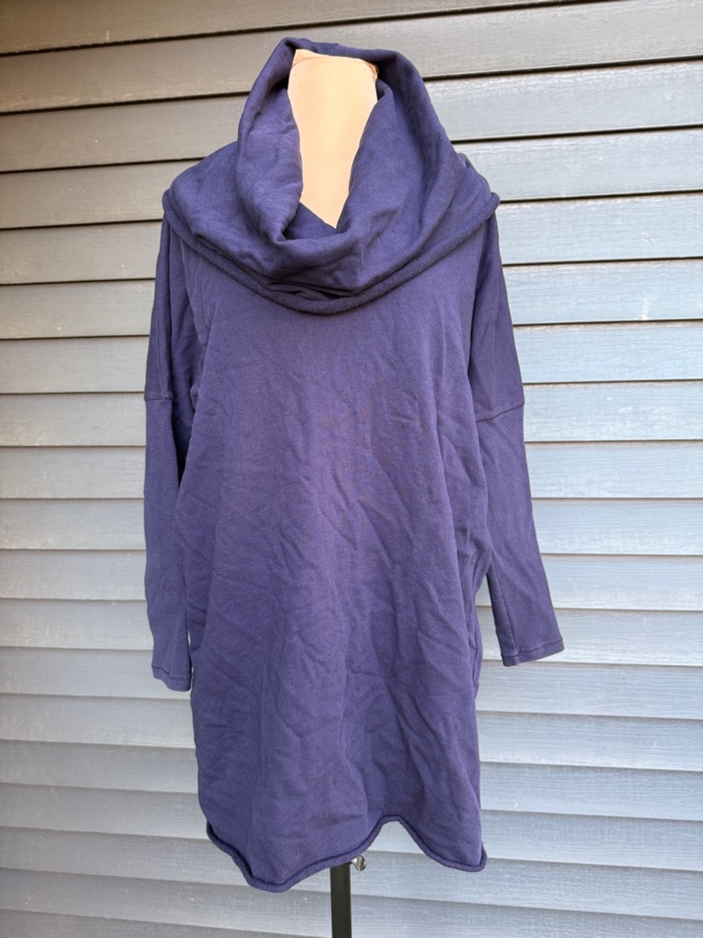 Athleta? Sweater sz L